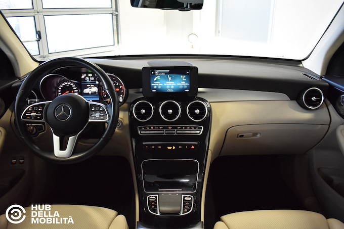 MERCEDES-BENZ GLC 300 e 4Matic EQ-Power Business Extra